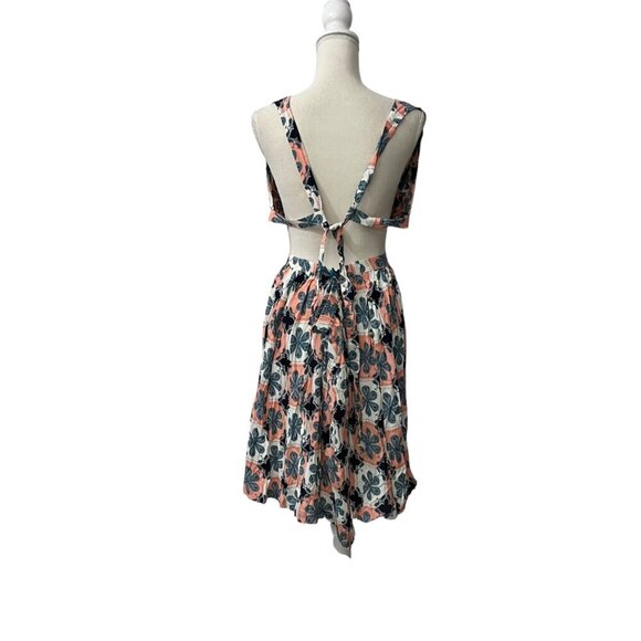 Agua Bendita Floral-Print Mini Dress With Tie-Back & Waist Detail Size 1X - Picture 5 of 7